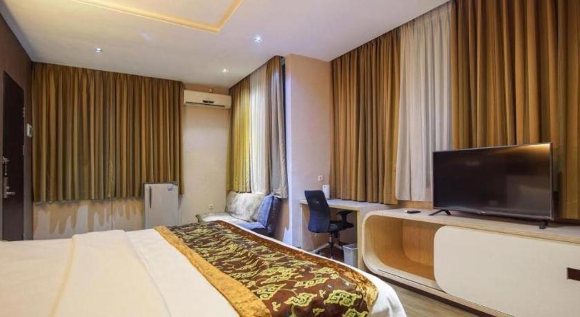 Lotus Hotel Субанг Экстерьер фото