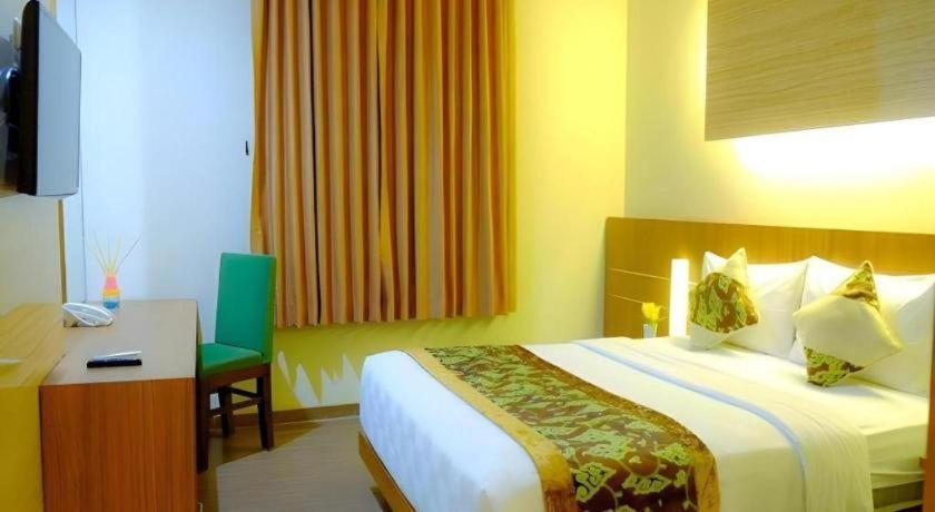 Lotus Hotel Субанг Экстерьер фото